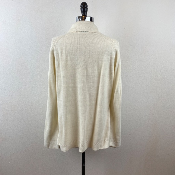 Vintage 70/80s White Knit Cardigan Sweater Lion Silver Button Front Boho Granny - Picture 9 of 11